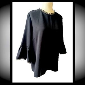 Liz Claiborne top non cling with detailed trim LG Black Chic Straight hem NWOT